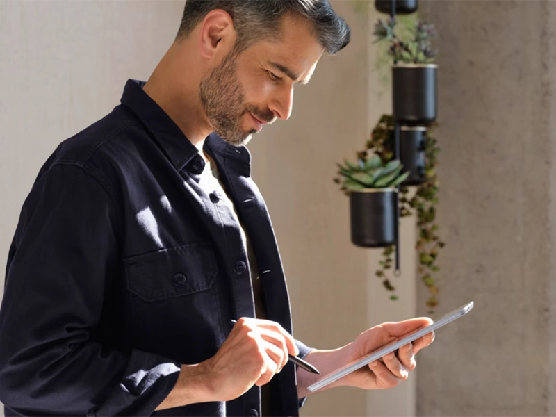 یادداشت برداری با قلم سرفیس