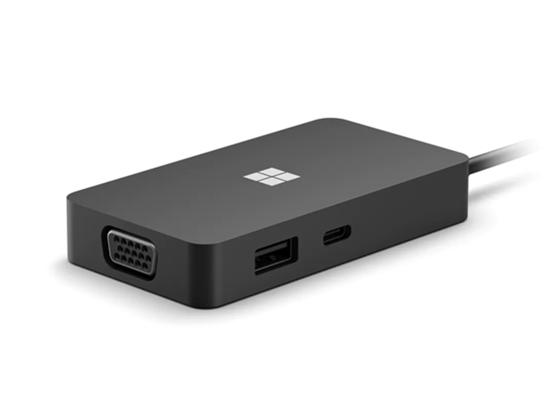 بررسی سرفیس تراول هاب